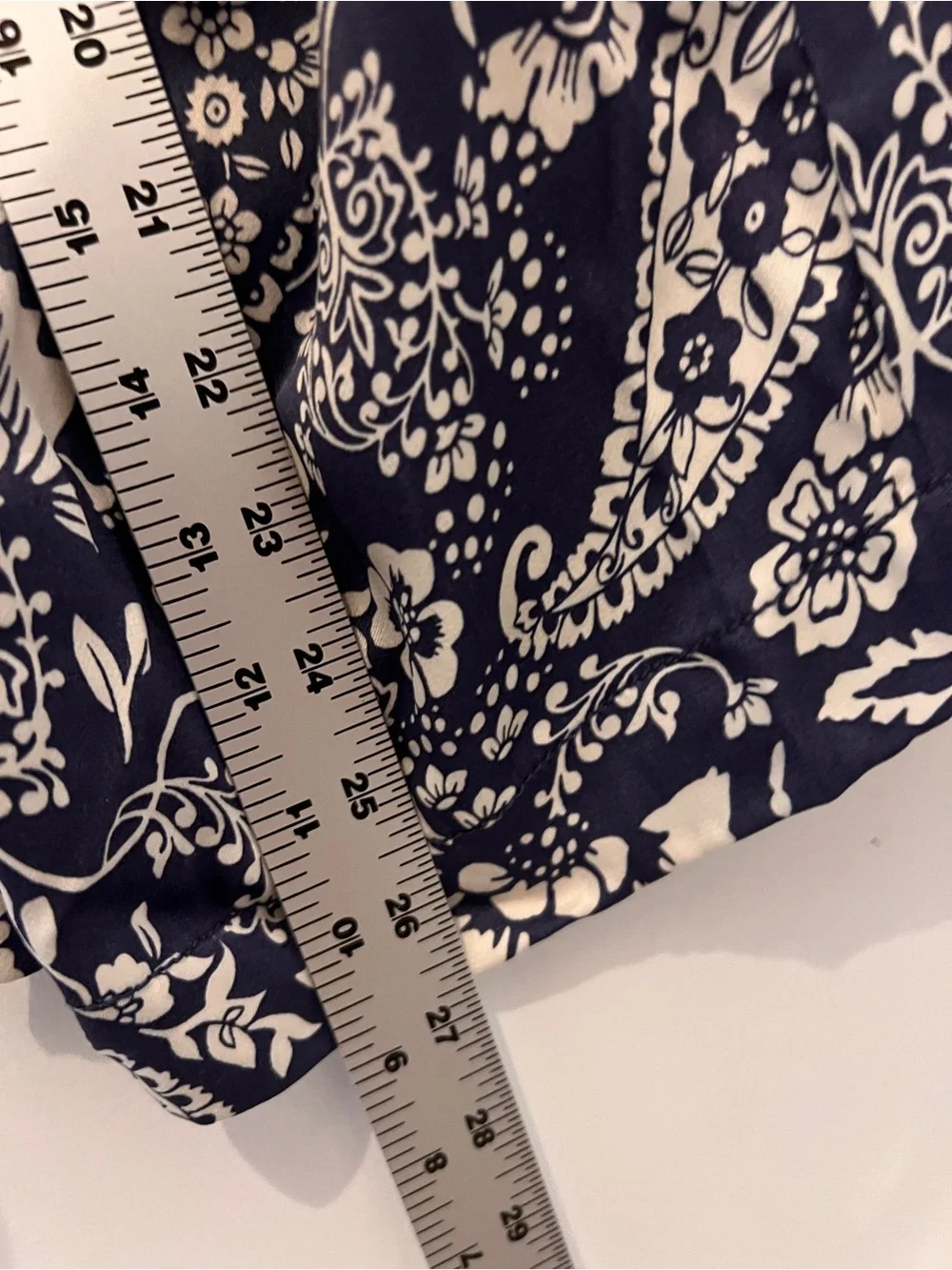 Anthropologie mauve a Women's Navy & White Floral Wide-Leg Pants